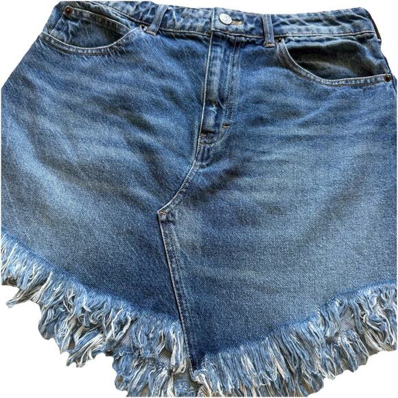 Free People We the Free Bailey Denim Skirt Size 28 Raw Hem Beach Asymmetrical - Picture 4 of 7